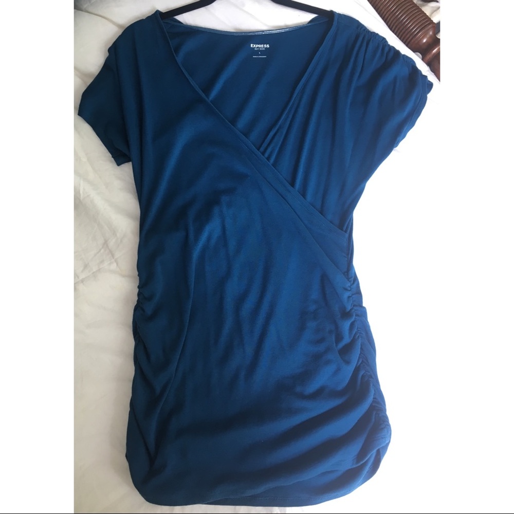 EXPRESS Sexy Basic - deep V top with side rouching